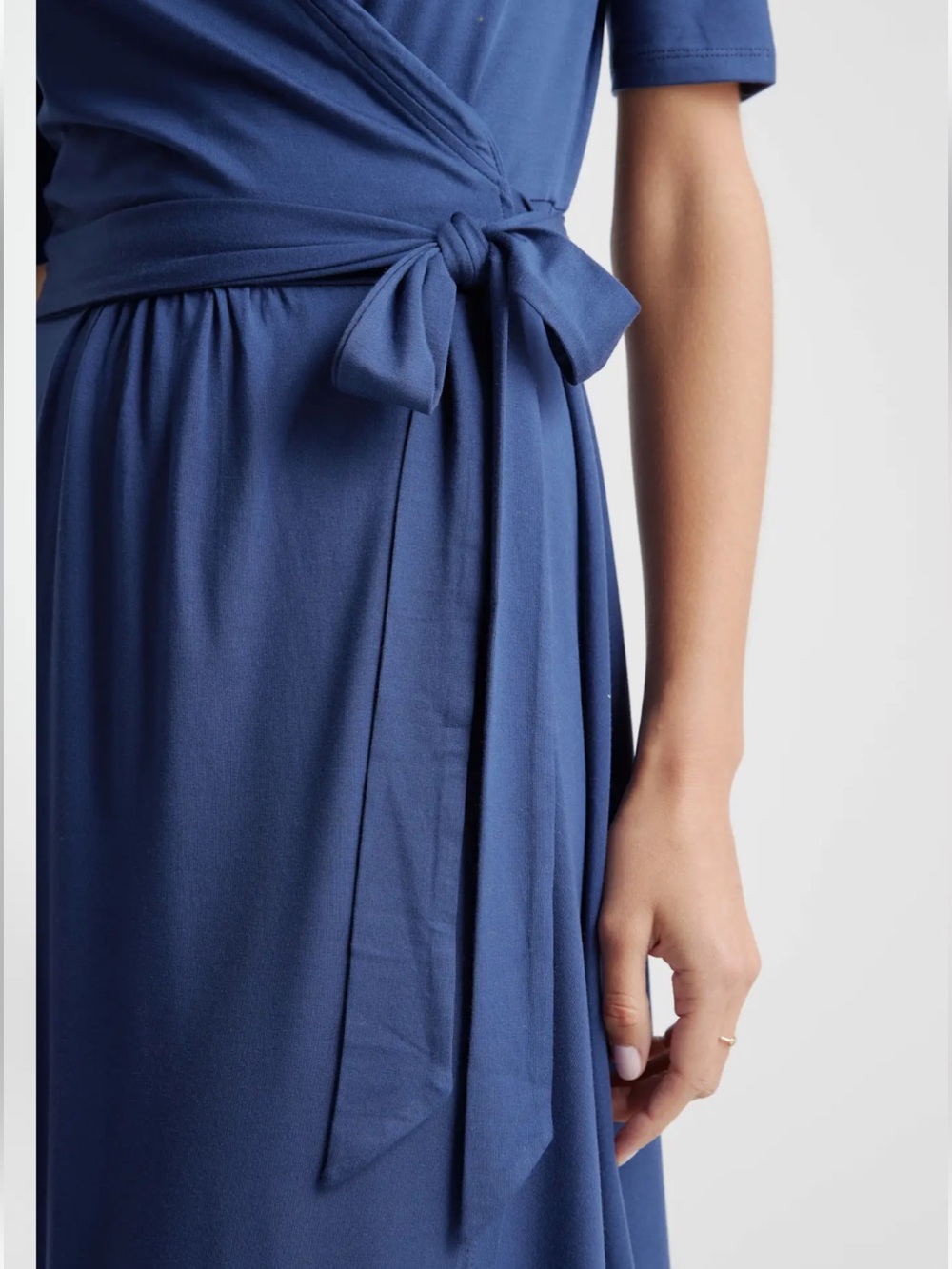 NEW Quince Tencel Jersey Minimalist Midi Wrap Quiet Luxury Dress